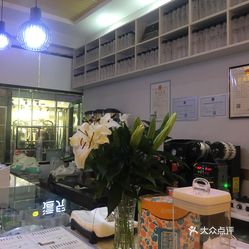 本店新推创新美食与尊享服务，引领餐饮新体验